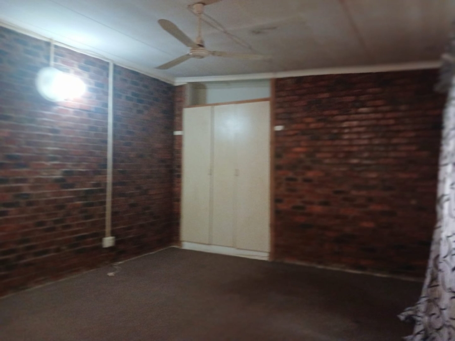2 Bedroom Property for Sale in Hennenman Free State